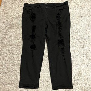 Torrid Skinny Black Distressed Beaded And Velvet Embelishment Denim Jeans sz 26